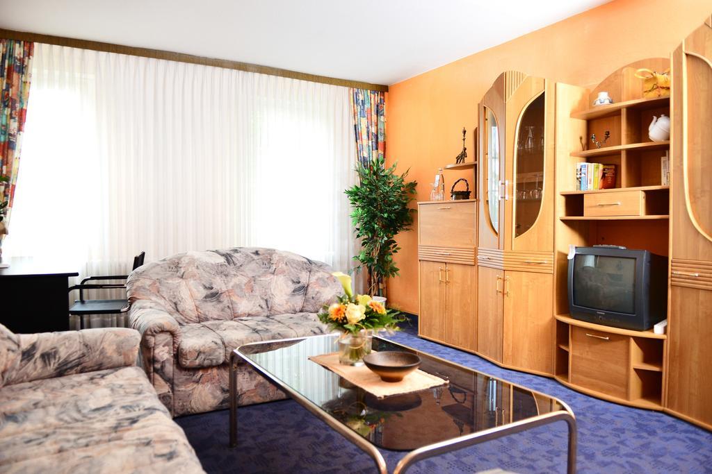 Landhotel Michaelishof Bergen  Extérieur photo
